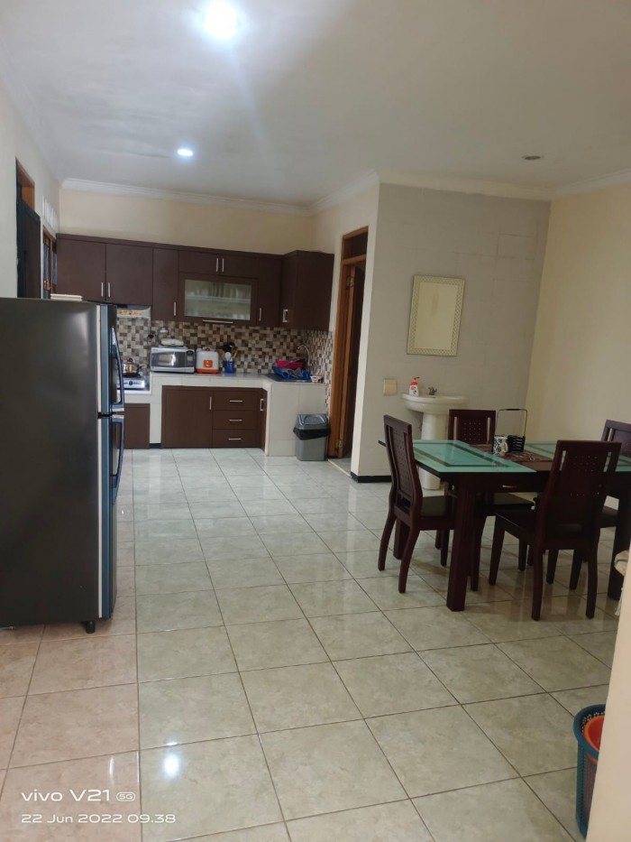 Rumah Disewakan Fully Furnished di Meadow Green Lippo Cikarang